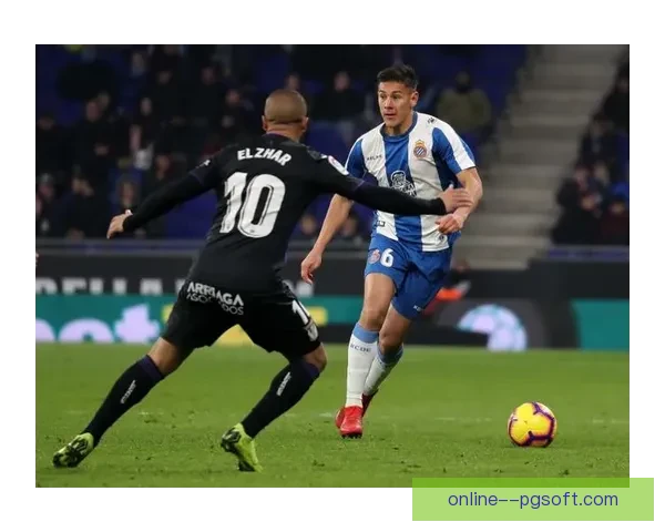 数据透视库卢塞夫斯基对阵英格兰美洲杯表现解析关键指标与战术影响